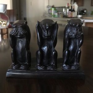 Monkey statue